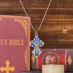 Collier pendentif croix de Jésus de style classique 4 couleurs