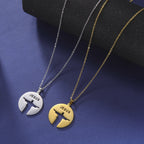 Collar con colgante redondo de Jesús