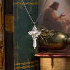 Collar con colgante de crucifijo bendito de fe, cruz con icono de Jesús de estilo retro