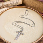 Collier Pendentif Amulette Exclusive Crucifix Jésus Motif Rétro