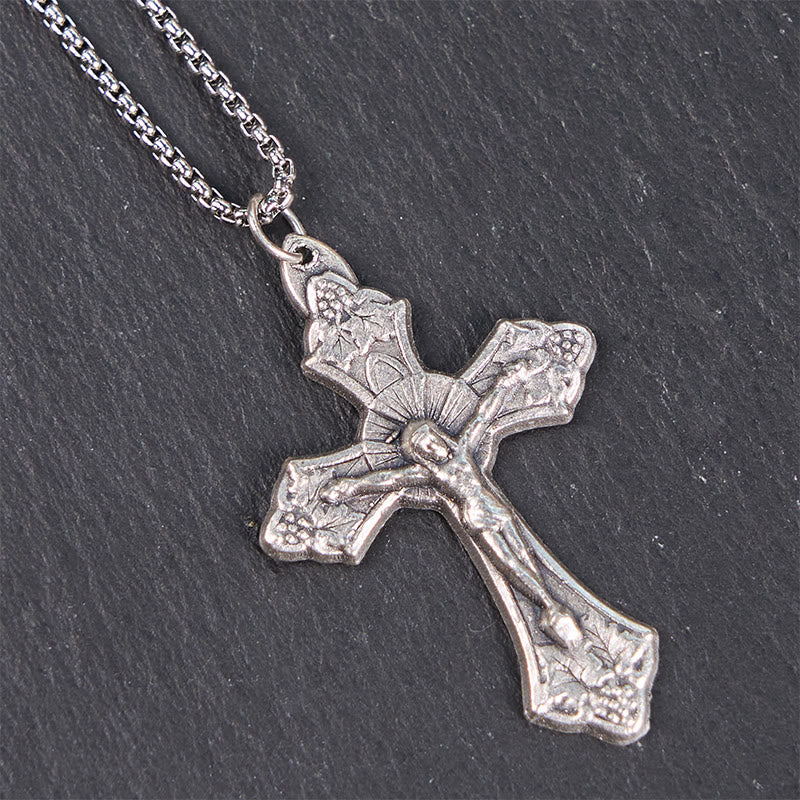 Collier avec pendentif crucifix de Jésus en feuilles de vigne, motif rétro exclusif, fabrication artisanale