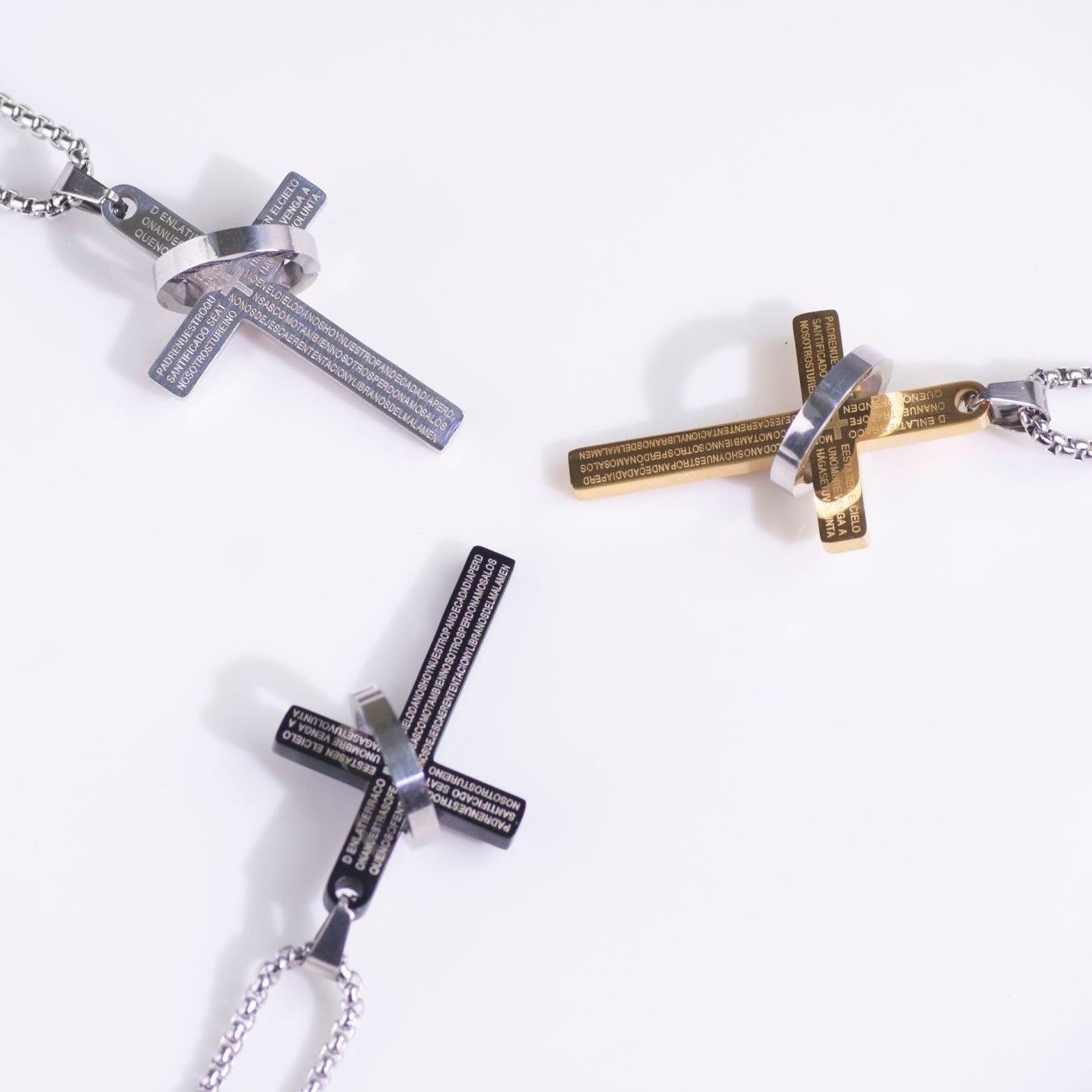 Collier pendentif minimaliste en forme de croix avec anneau et verset biblique