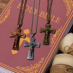 Collar con colgante de acero de titanio con cruz de Jesús y patrón de árbol de estilo retro