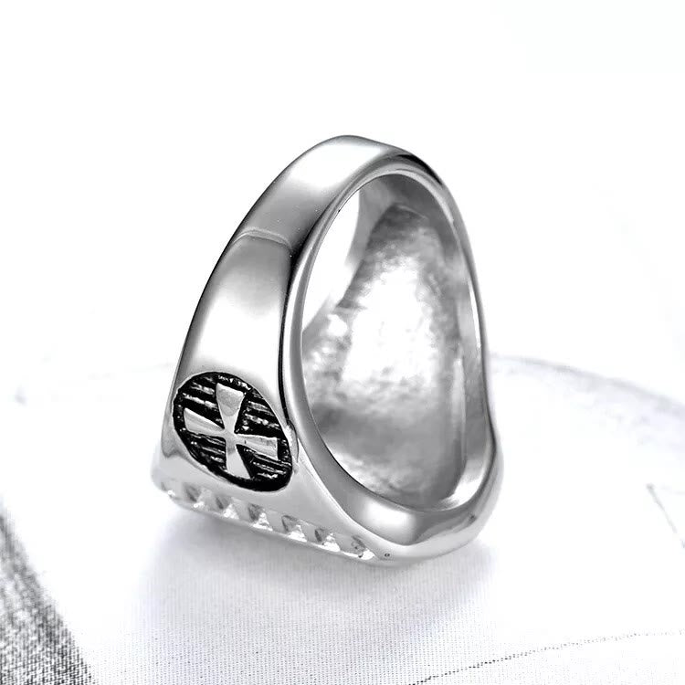 Anillo con Cruz del Escudo Templario - Un Emblema Sagrado de Valor y Fe