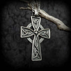 Collier croix celtique vintage Trinity sacrée : Un symbole divin de foi et d'héritage