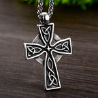 Collier croix celtique vintage Trinity sacrée : Un symbole divin de foi et d'héritage
