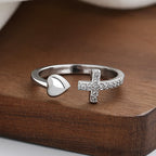 Anillo ajustable minimalista con símbolo de corazón y cruz bendito de 3 colores
