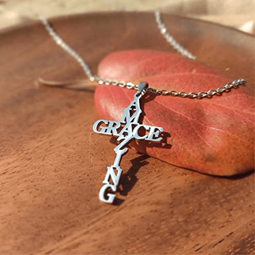 Collar Cruz GRACIA DIVINA: Un Testimonio del Amor Divino