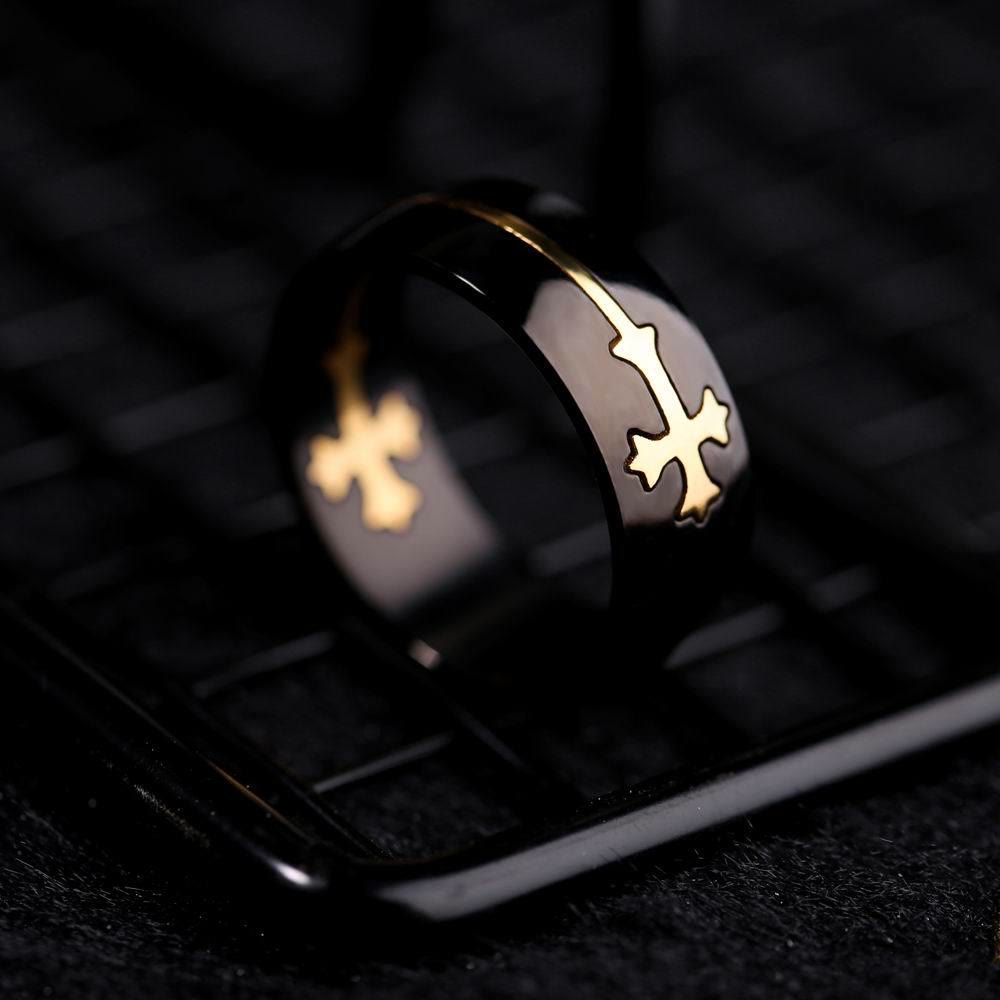 Anillo de Jesús y la cruz - Una fusión de moda y fe
