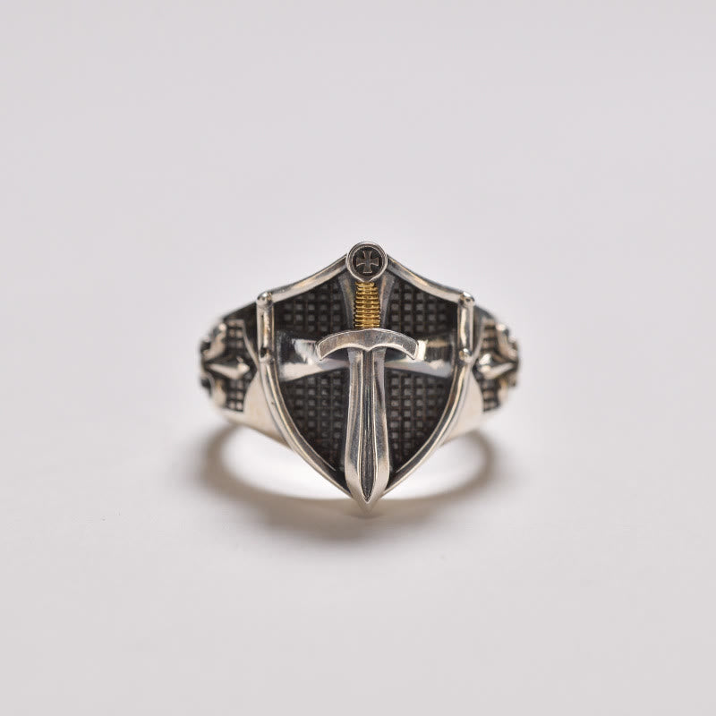 El Escudo, la Espada y el Anillo de Iris de la Fe Inmortal: Un Símbolo de Fe y Fortaleza