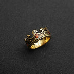 4colores Anillo con Cruz La Corona de la Fe - Diseño Divino con Gemas Rojas para el Creyente