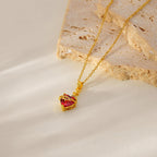 Collar de cruz de amor moderno y minimalista: una impresionante fusión de diseño contemporáneo y simbolismo atemporal