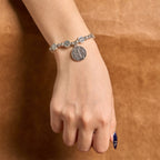 Bracelet Rosaire Crucifix Saint-Benoît : Accessoire chrétien intemporel pour l'expression quotidienne de la foi