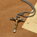 Pendentif Collier Crucifix 3 couleurs : Amulette Divine de Foi