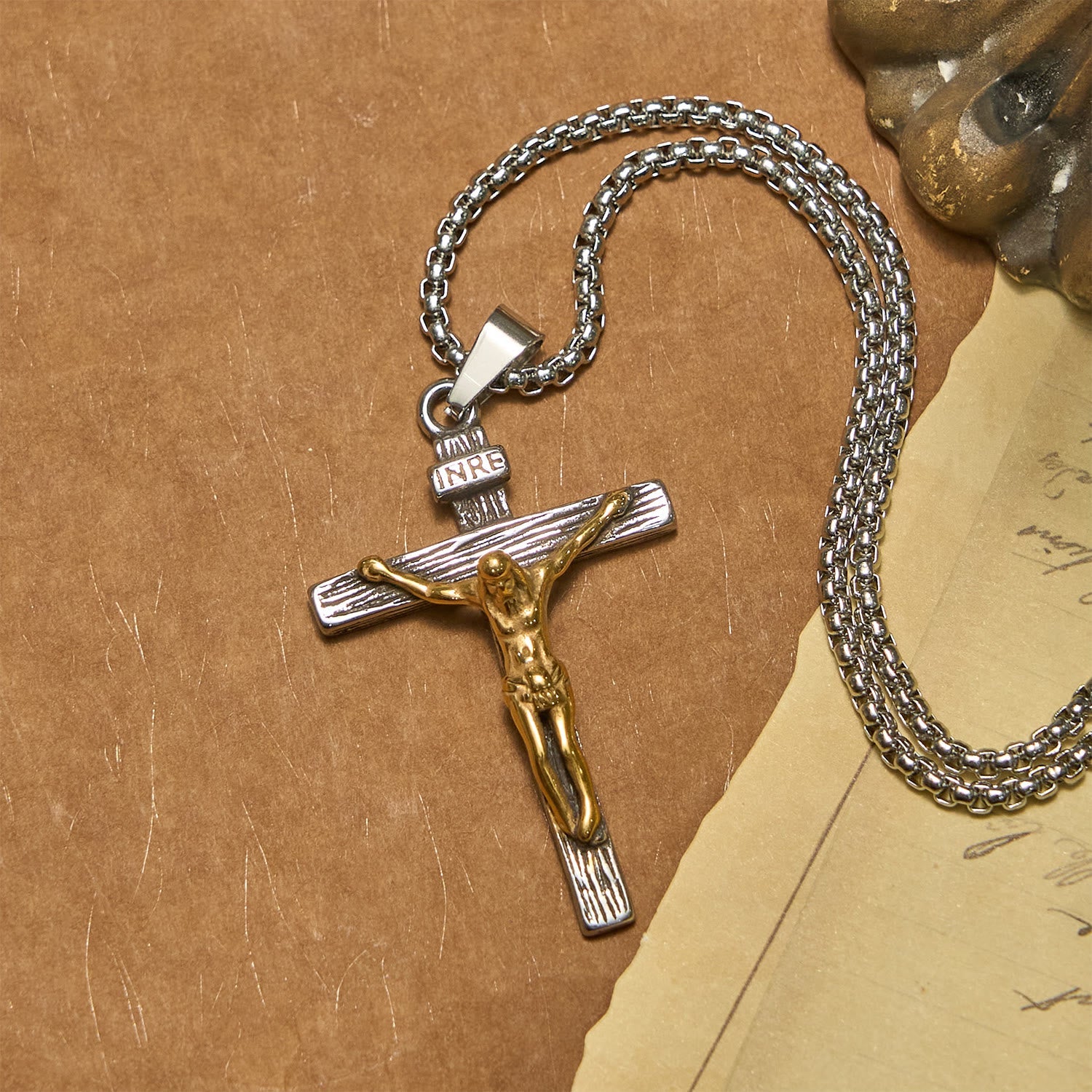 Pendentif Collier Crucifix 3 couleurs : Amulette Divine de Foi