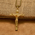 Pendentif Collier Crucifix 3 couleurs : Amulette Divine de Foi