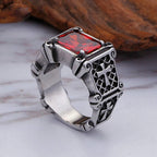 Anillo de pareja con cruz de gemas rojas y negras - Un símbolo de fe y estilo