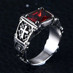 Anillo de pareja con cruz de gemas rojas y negras - Un símbolo de fe y estilo