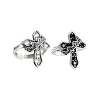 Anillo moderno de 2 colores con cruz y corona real: Atrevida fusión de fe y realeza