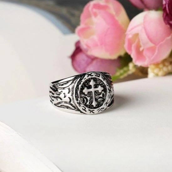 Bague classique en argent avec motif orné : relique de foi faite à la main