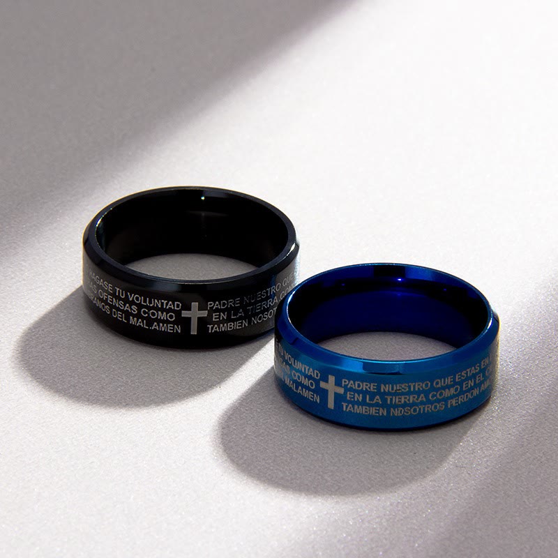 Anillo Minimalista de 8mm con Versículo Sagrado y Diseño de Cruz Tricolor: Lleva Tu Fe Contigo