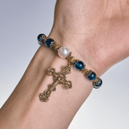 Bracelets de perles bleues brillantes spirituelles avec crucifix sacré en laiton