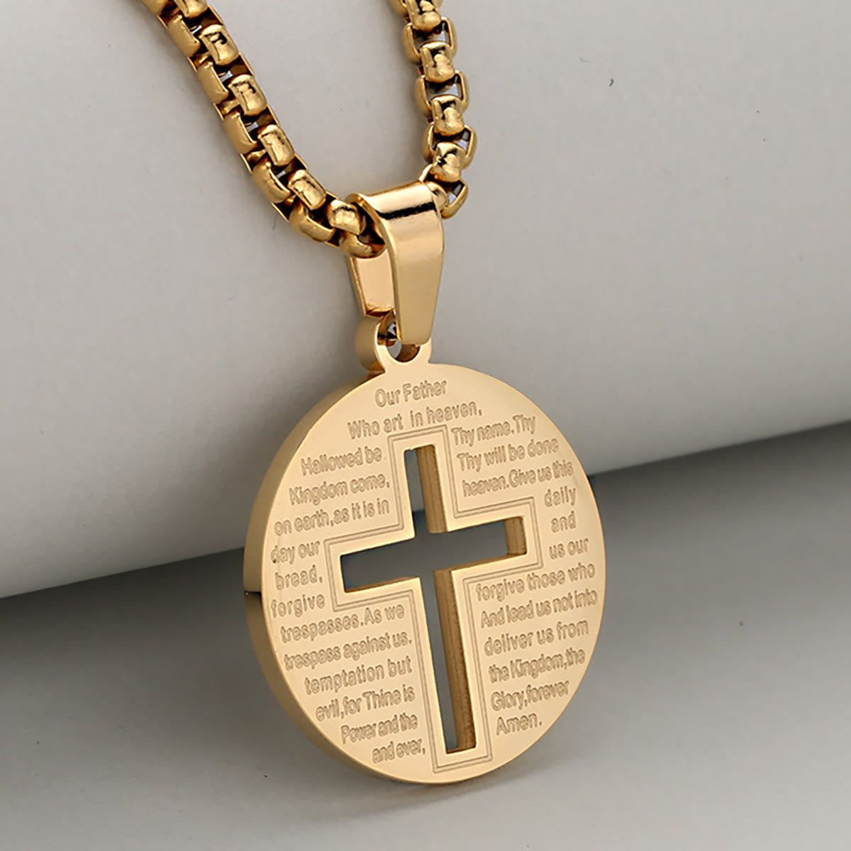 Collier pendentif Croix creuse avec Prière inspirante en trois couleurs élégantes