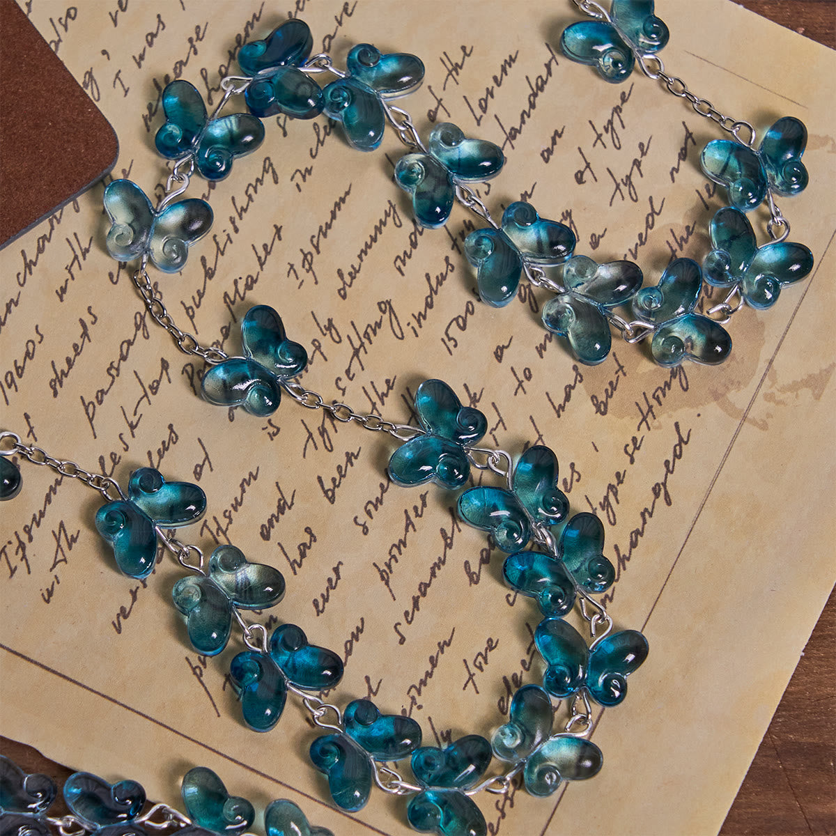 Bracelet de prière papillon bleu scintillant Ailes de dévotion, chapelet animal