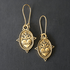 Boucles d'oreilles pendantes Cœur Sacré style vintage : Bijoux Foi et Dévotion VIP
