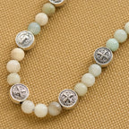 Bracelet de cheville de bénédiction de Saint Benoît bicolore avec perles de pierre naturelle douce