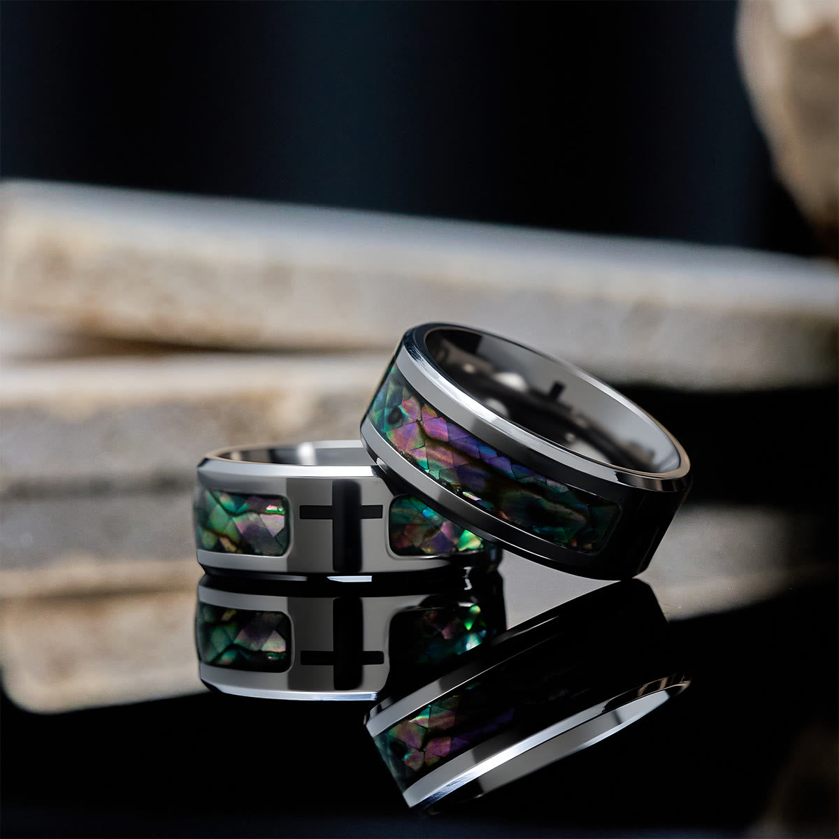 Bague croix Minimaliste en Titane avec Incrustation de Couleurs Vitrail Scintillantes