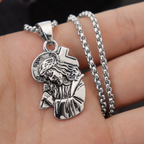 Collier pendentif Croix de Jésus classique avec couronne d'épines : l'âme rencontre la bénédiction