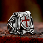 Anillo de escudo de Cruz Roja de estilo medieval con diseño caballeresco y detalles grabados