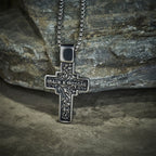 Collier Croix Orthodoxe Sacrée en Acier Titane Vintage avec Écriture Religieuse
