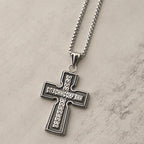 Collier Croix Orthodoxe Sacrée en Acier Titane Vintage avec Écriture Religieuse