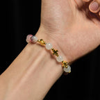 Bracelet élégant en perles de jade rose persan et noir de 8 mm avec croix ancienne