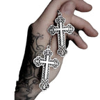 Boucles d'oreilles pendantes croix filigranées vintage : Bijoux quotidiens audacieux