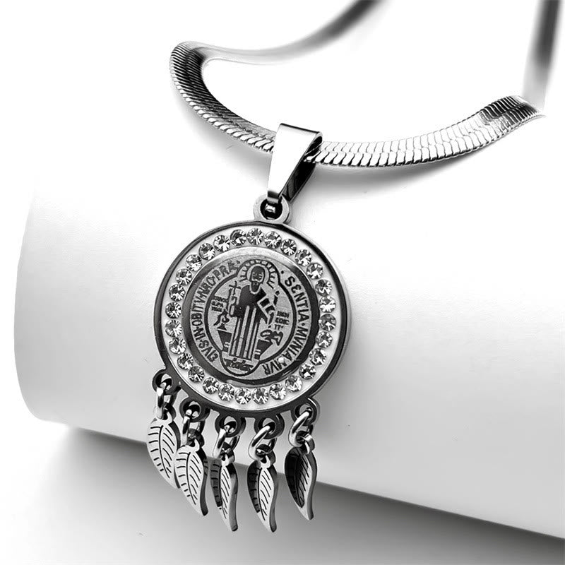 Collier pendentif icône sainte : Bijoux artistiques avec accents de zircon