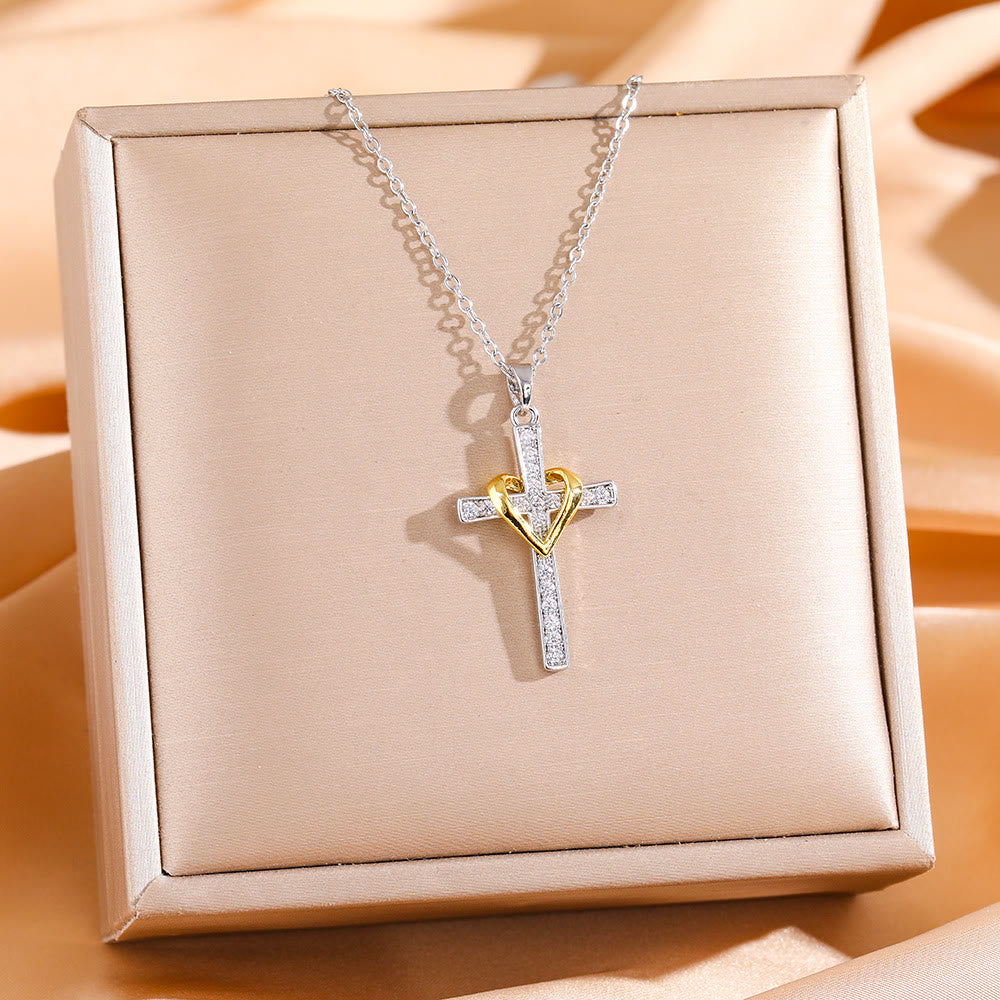 Collar Corazón y Cruz Bicolor con Circonitas: Fusión de Amor y Fe