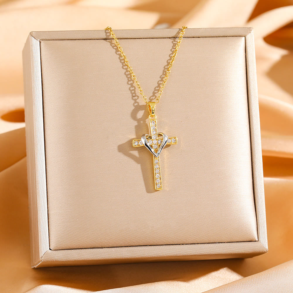 Collar Corazón y Cruz Bicolor con Circonitas: Fusión de Amor y Fe