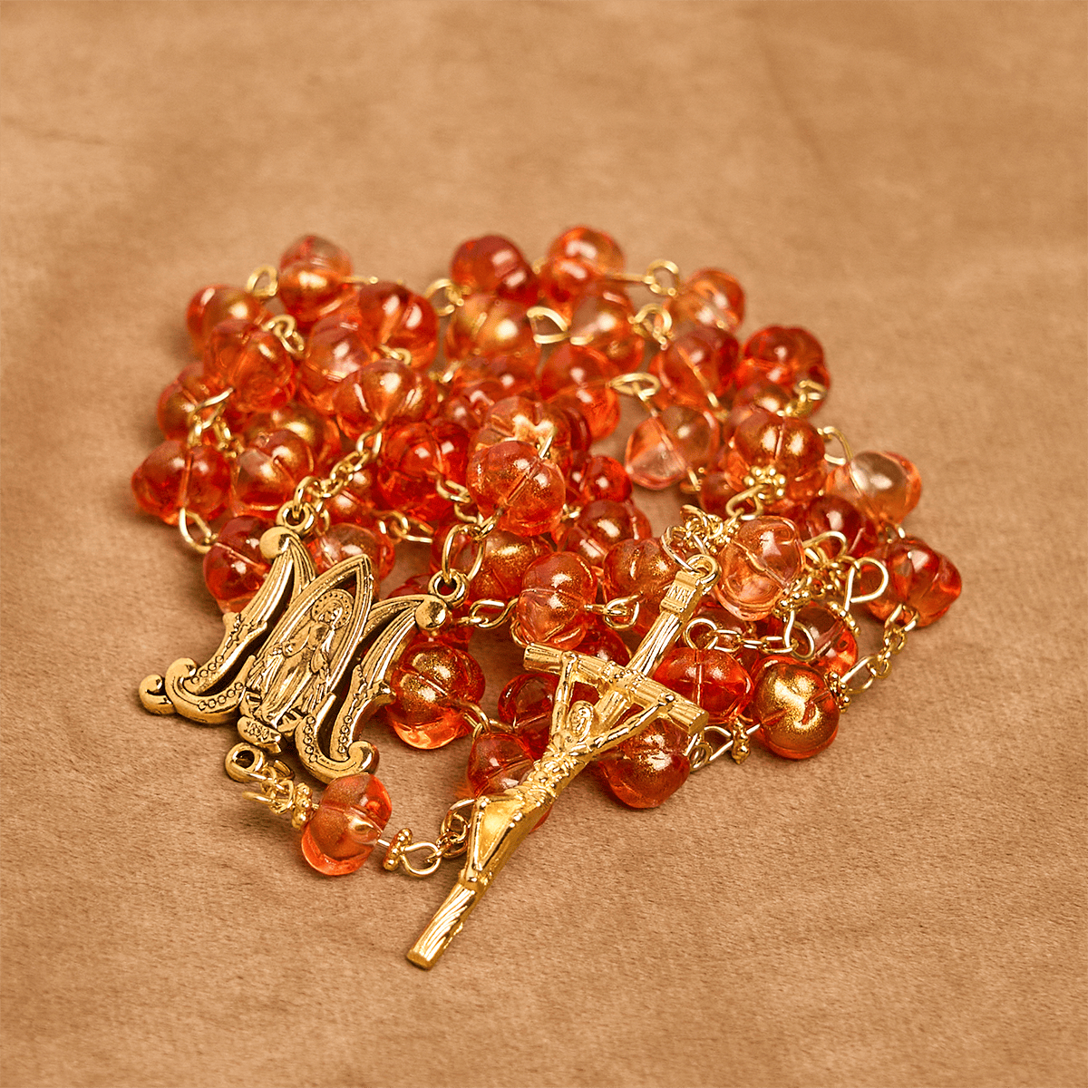 Rosario, pulsera con cuentas en forma de calabaza