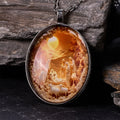 Collier Pendentif Crèche en Verre
