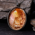 Collier Pendentif Crèche en Verre