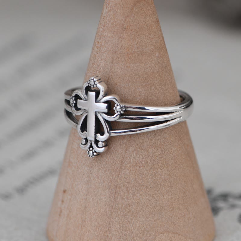 Bague croix ornée en argent sterling style cathédrale avec volutes florales