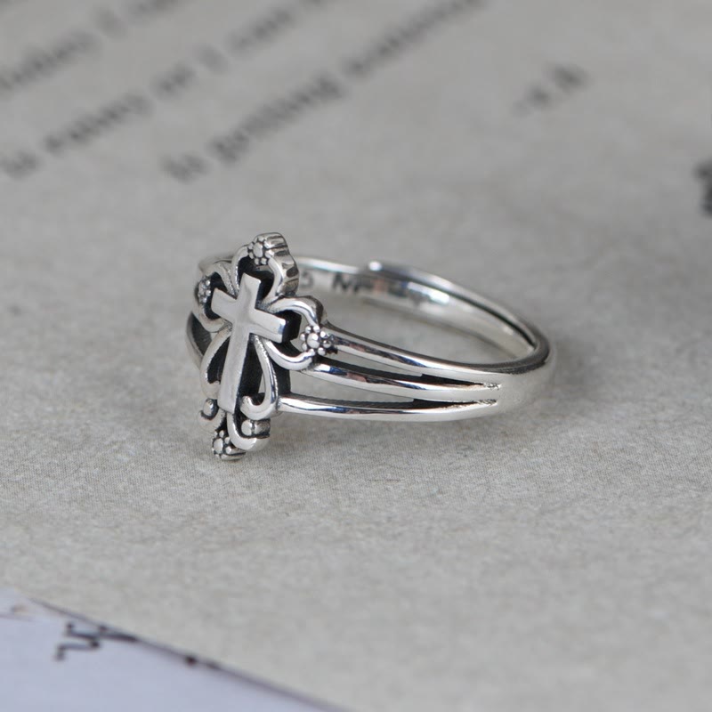 Bague croix ornée en argent sterling style cathédrale avec volutes florales