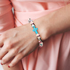 Bracelet croix Psaume 46:5 inspirant avec perles craquelées colorées
