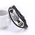 Bracelet en cuir tressé noir avec inscription JESUS IS LORD