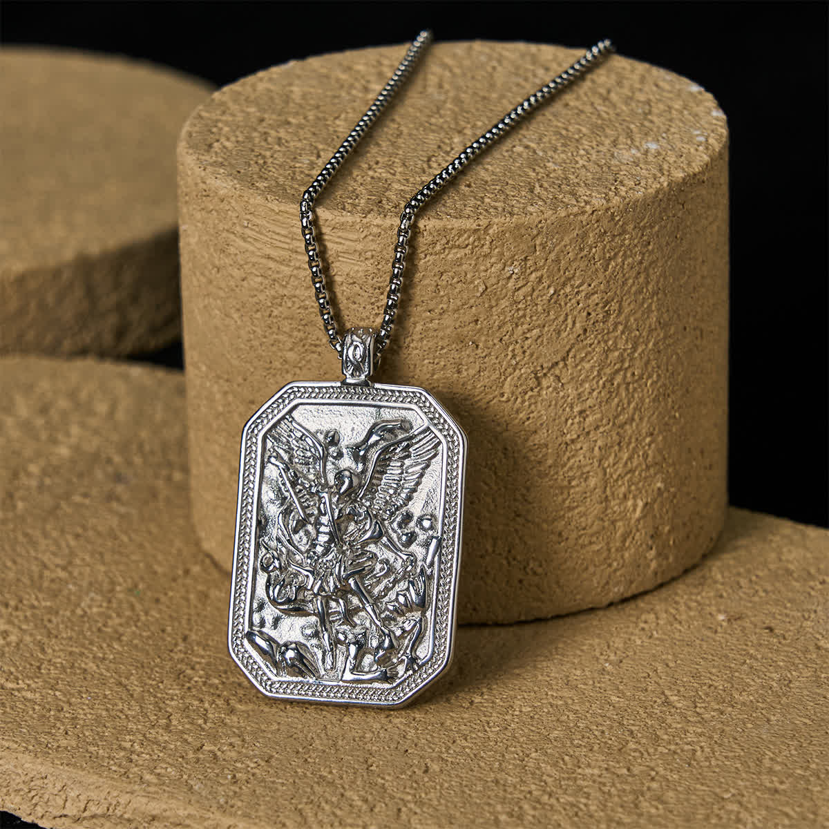 Collar de acero inoxidable con colgante de San Miguel Arcángel, estilo clásico, protección
