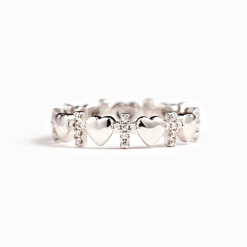 Anillo Corazón y Circonita Fe: Elegancia Minimalista con Significado Espiritual