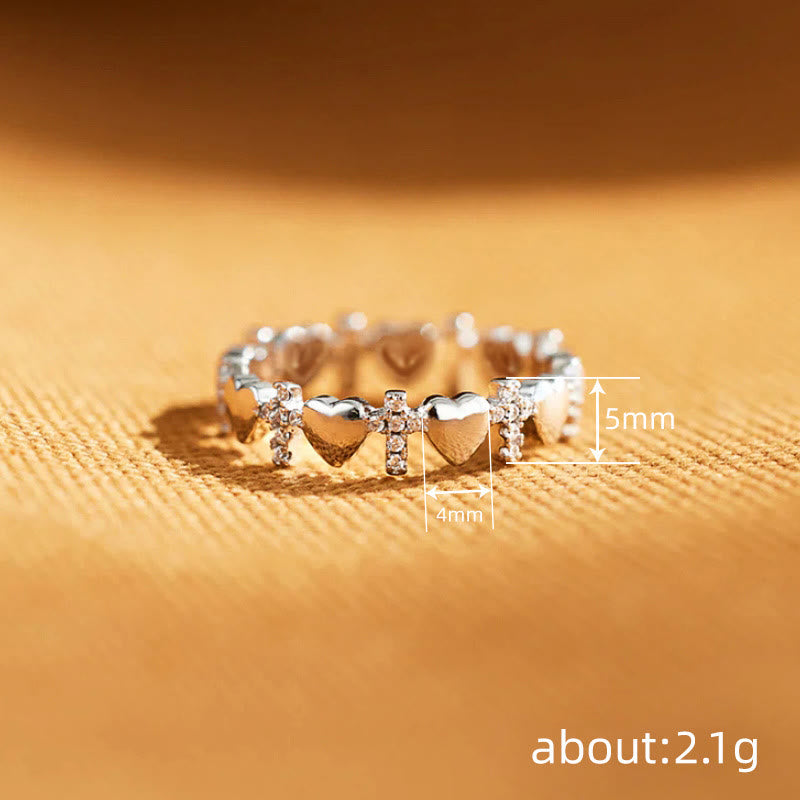 Anillo Corazón y Circonita Fe: Elegancia Minimalista con Significado Espiritual